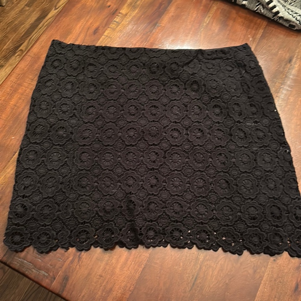 Joe Fresh skirt black - size 16